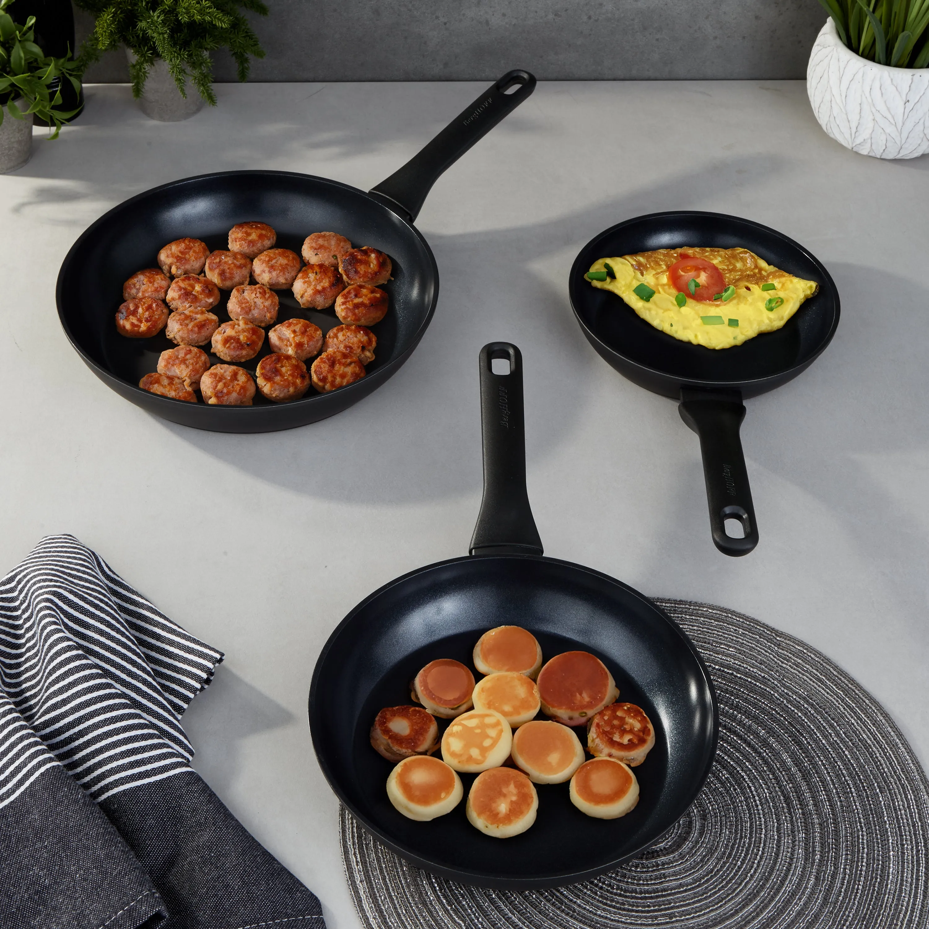 BergHOFF DiNA Helix 3pc Nonstick Ceramic Fry Pan Set